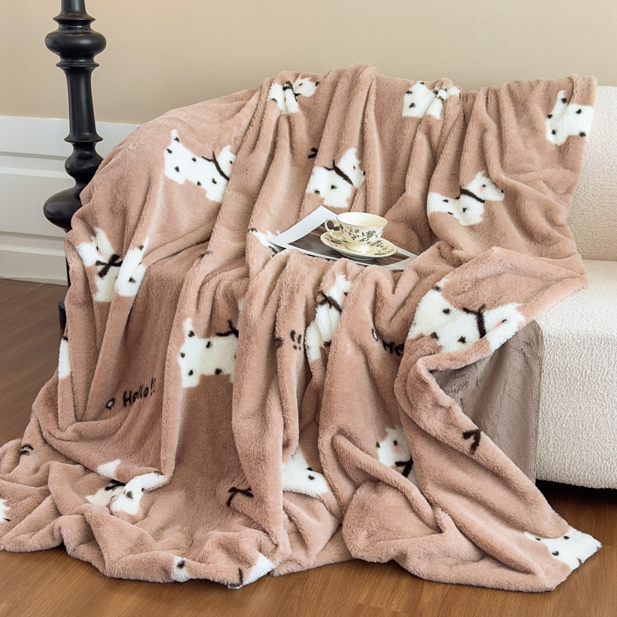 91家纺网 家纺一手货源 找家纺 璐维斯 2025 A类舒适兔毛绒印花四件套卡通花卉牛奶绒秋冬保暖床上用品单被套三件套 可爱狗