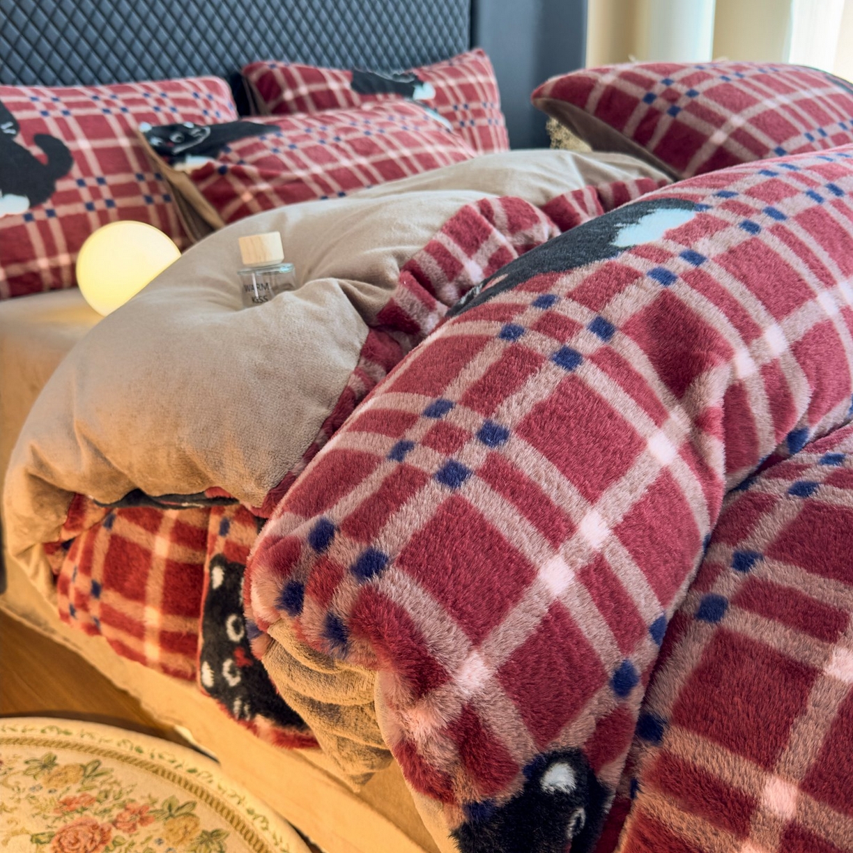 璐维斯 2025 A类舒适兔毛绒印花四件套卡通花卉牛奶绒秋冬保暖床上用品单被套三件套 甜酷猫-红