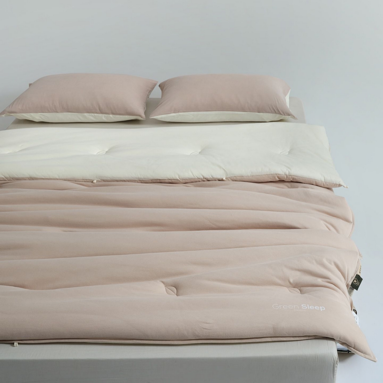 91家纺网 家纺一手货源 找家纺 （总）桂雅居 2025新款可水洗全棉针织棉东方茶净奶糖云朵被被子被芯