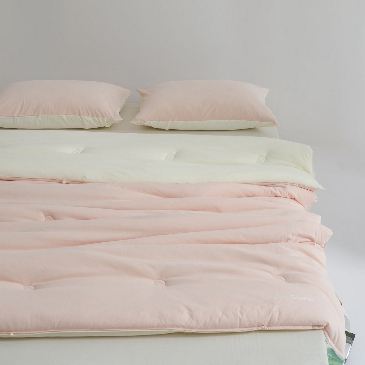 91家纺网 家纺一手货源 找家纺 桂雅居 2025新款可水洗全棉针织棉东方茶净奶糖云朵被被子被芯 云朵粉