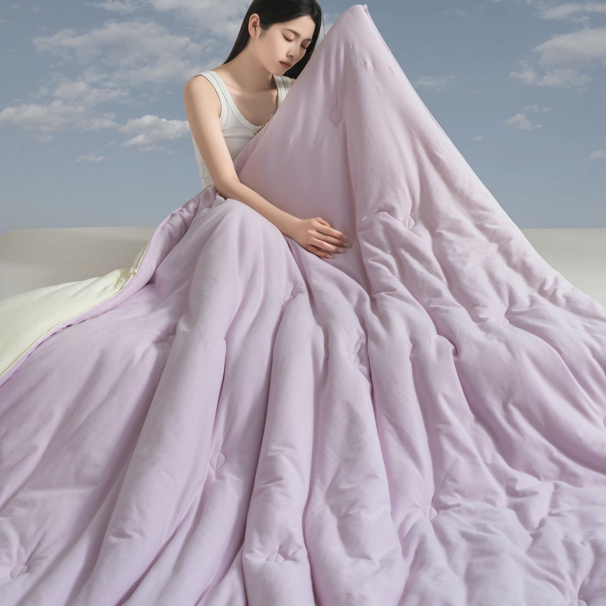 91家纺网 家纺一手货源 找家纺 桂雅居 2025新款可水洗全棉针织棉东方茶净奶糖云朵被被子被芯 奶油紫