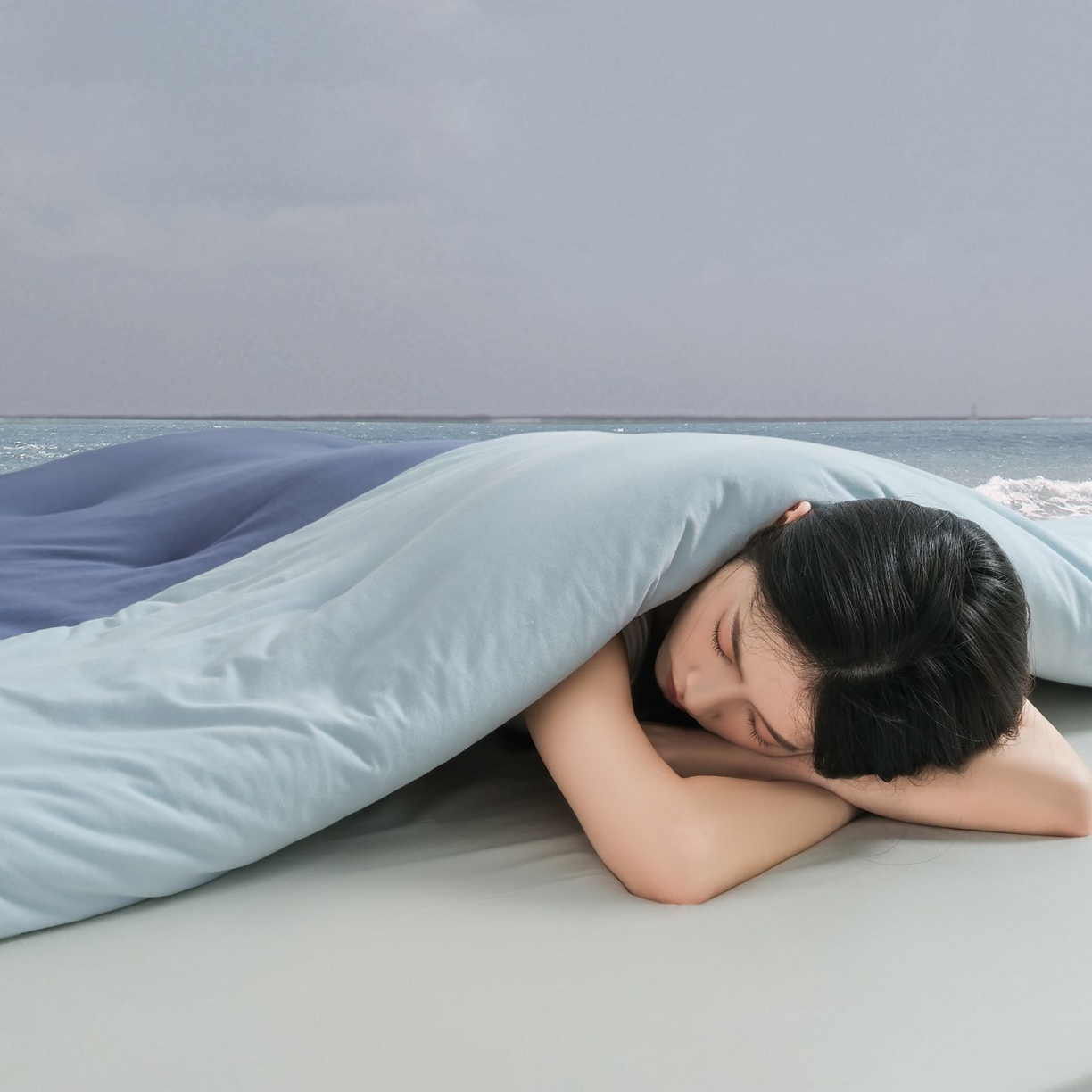 91家纺网 家纺一手货源 找家纺 桂雅居 2025新款可水洗全棉针织棉东方茶净奶糖云朵被被子被芯 星空蓝