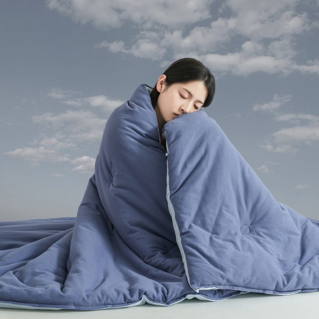 91家纺网 家纺一手货源 找家纺 桂雅居 2025新款可水洗全棉针织棉东方茶净奶糖云朵被被子被芯 星空蓝