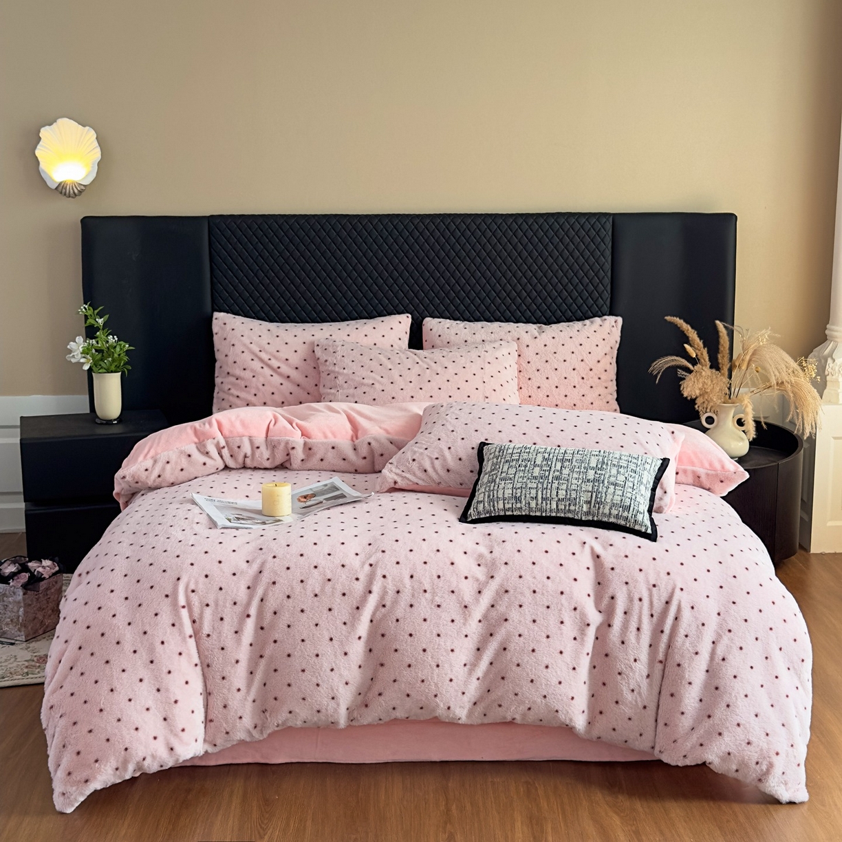 91家纺网 家纺一手货源 找家纺 璐维斯 2025 A类舒适兔毛绒印花四件套卡通花卉牛奶绒秋冬保暖床上用品单被套三件套 浪漫波点-粉