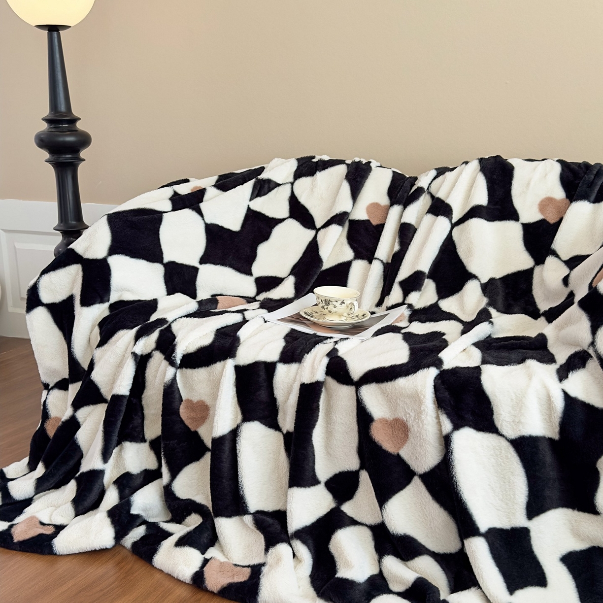 91家纺网 家纺一手货源 找家纺 璐维斯 2025 A类舒适兔毛绒印花四件套卡通花卉牛奶绒秋冬保暖床上用品单被套三件套 黑白棋盘格