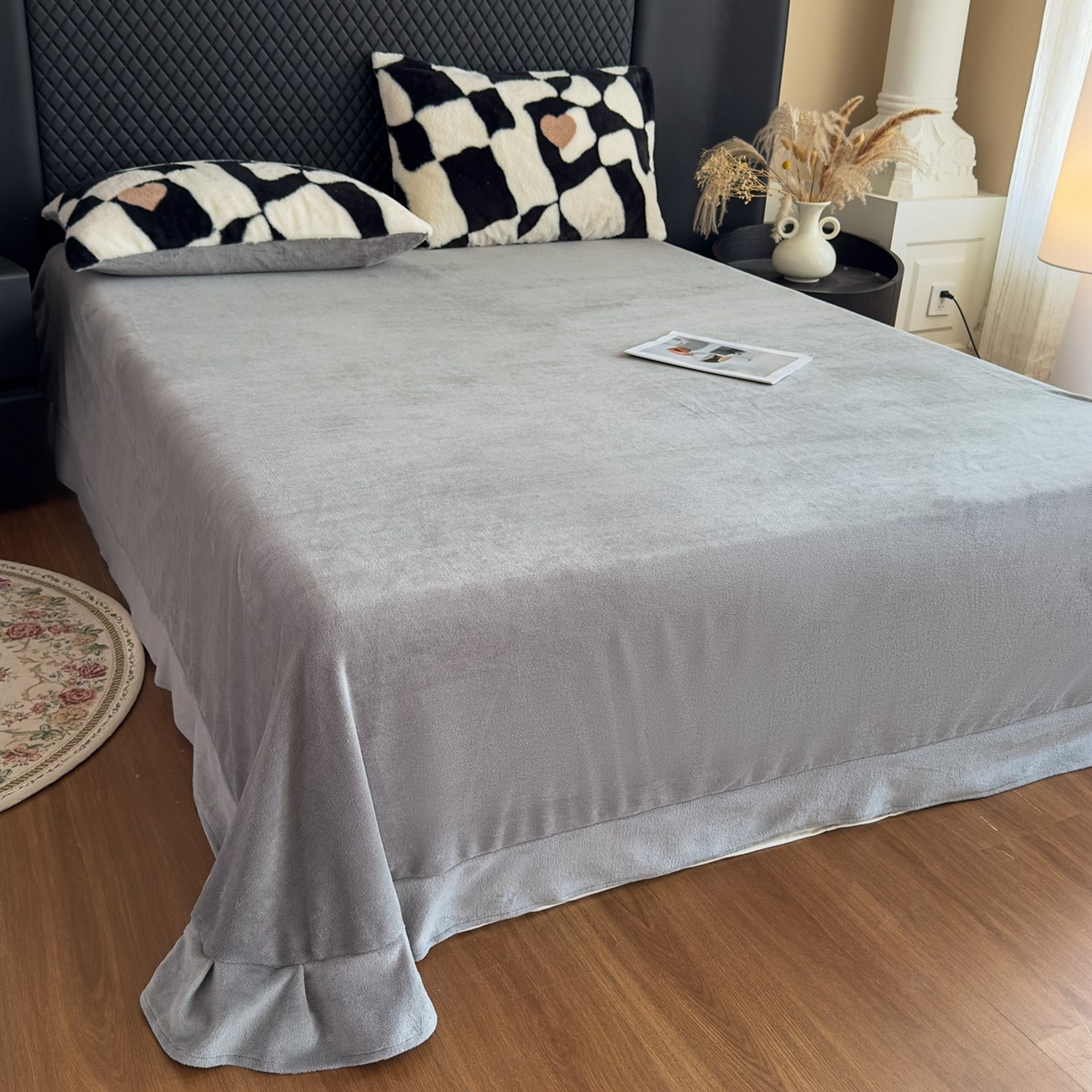 91家纺网 家纺一手货源 找家纺 璐维斯 2025 A类舒适兔毛绒印花四件套卡通花卉牛奶绒秋冬保暖床上用品单被套三件套 黑白棋盘格