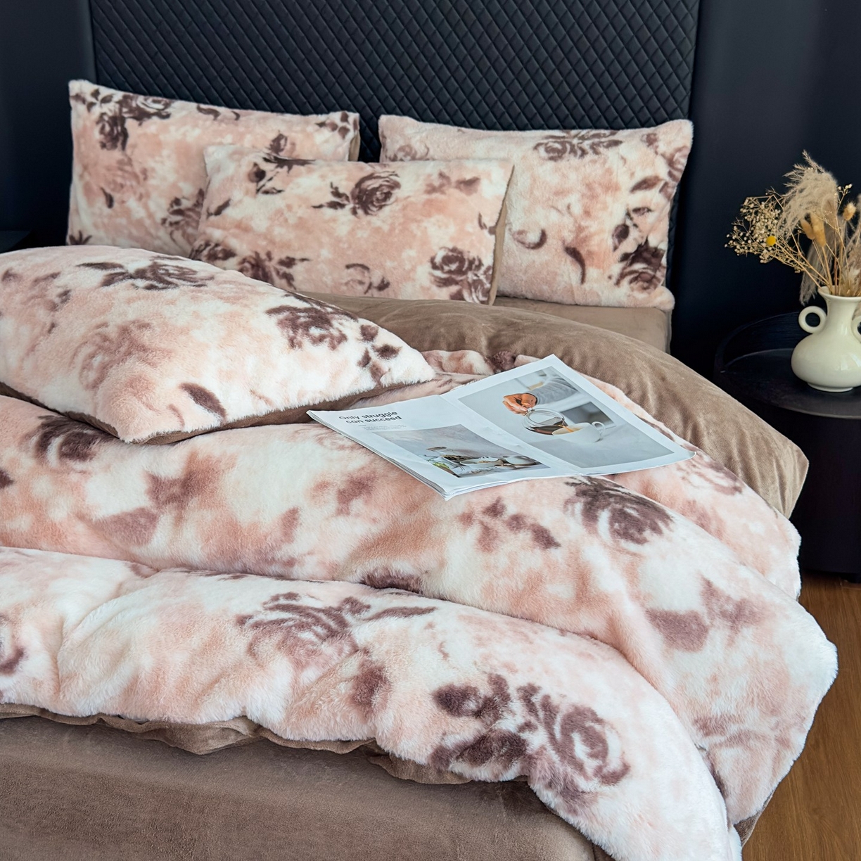 91家纺网 家纺一手货源 找家纺 （总）璐维斯 2025 A类舒适兔毛绒印花四件套卡通花卉牛奶绒秋冬保暖床上用品单被套三件套