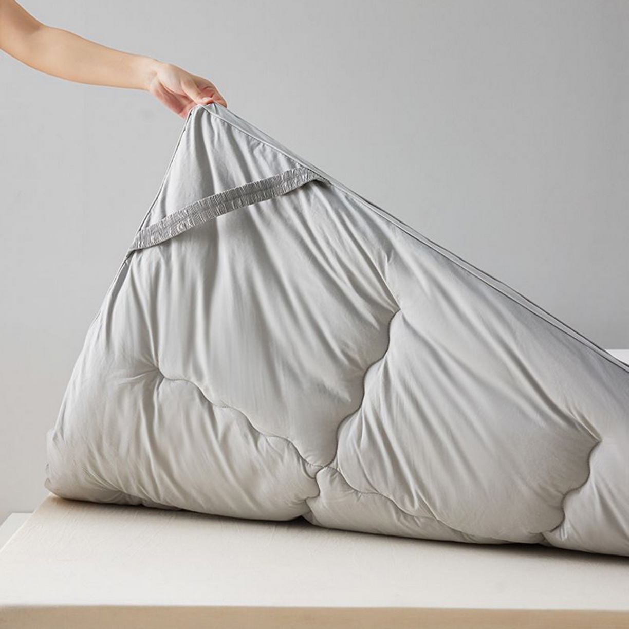 91家纺网 家纺一手货源 找家纺 桂雅居 2025新款优眠澳洲绵羊毛软床垫 灰色