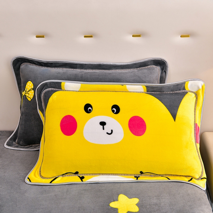 91家纺网 家纺一手货源 找家纺 缘莉娜家纺 2025高克重8斤牛奶绒四件套金貂绒法莱绒加厚保暖直播电商爆款 抱抱熊