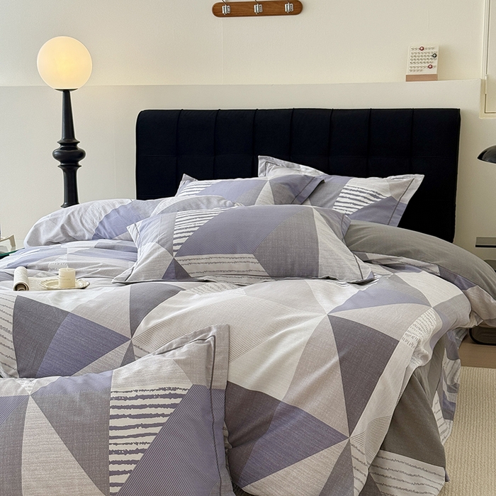 91家纺网 家纺一手货源 找家纺 于果 2025新款暖绒磨毛四件套 创意几何