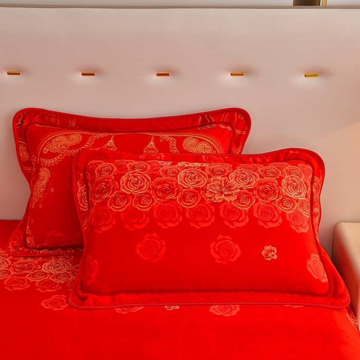 91家纺网 家纺一手货源 找家纺 缘莉娜家纺 2025高克重8斤牛奶绒四件套金貂绒法莱绒加厚保暖直播电商爆款 喜结良缘