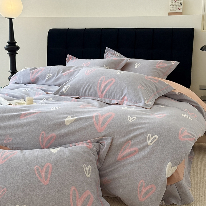 91家纺网 家纺一手货源 找家纺 于果 2025新款暖绒磨毛四件套 经典爱心