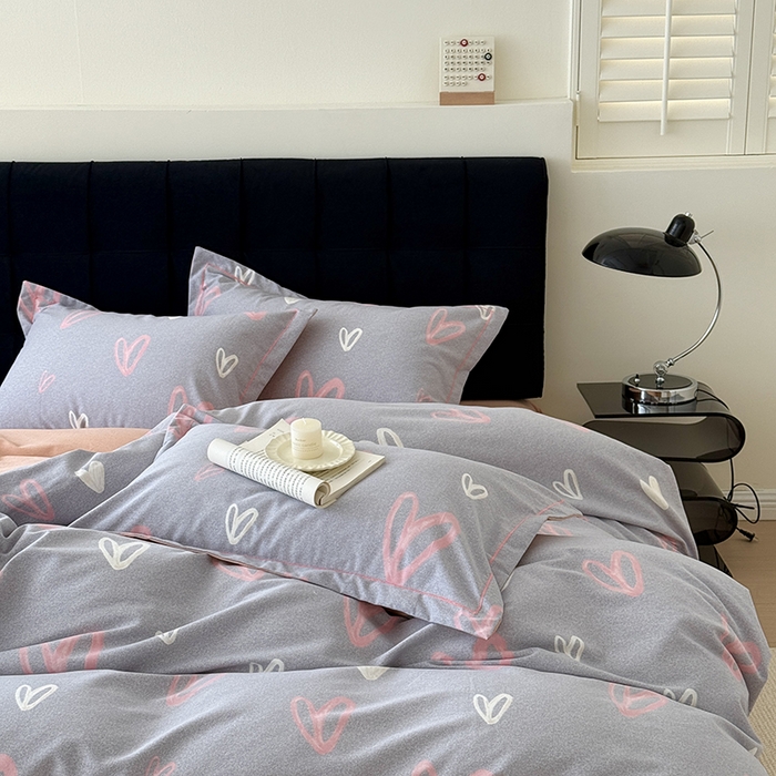 91家纺网 家纺一手货源 找家纺 于果 2025新款暖绒磨毛四件套 经典爱心