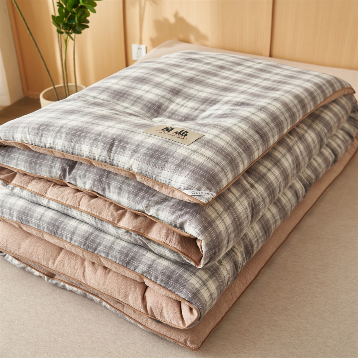 91家纺网 家纺一手货源 找家纺 趣色家纺 2025新款色织格子里外全棉纯棉棉花冬被被子被芯 绅士灰