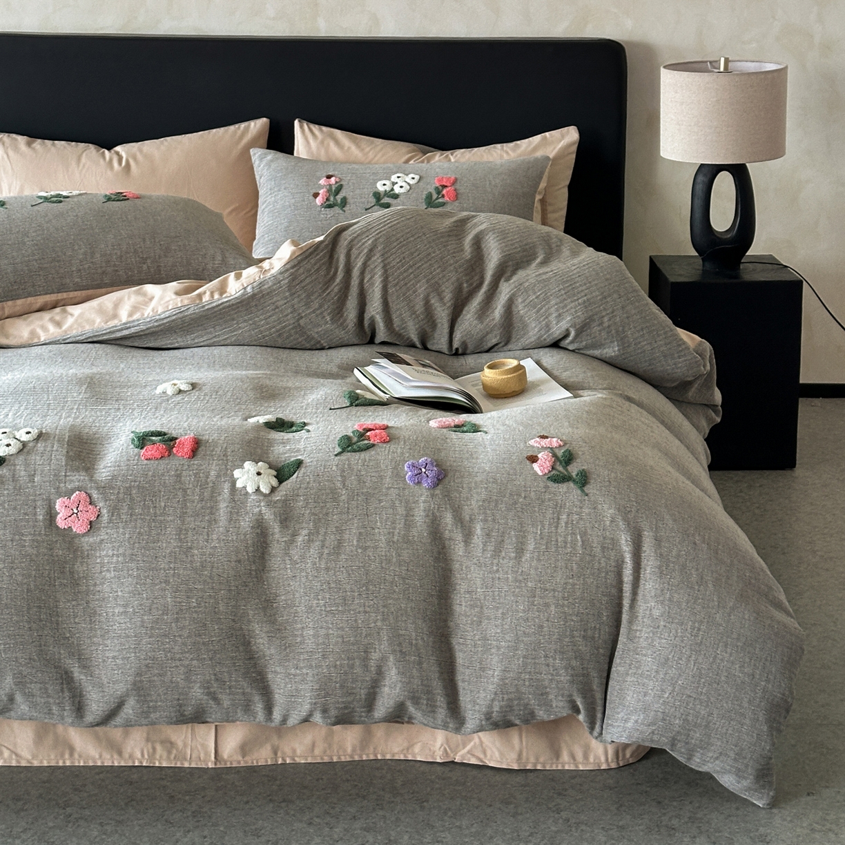 91家纺网 家纺一手货源 找家纺 （总）雅居纺家纺 2025新款棉麻+全棉磨毛毛巾绣四件套