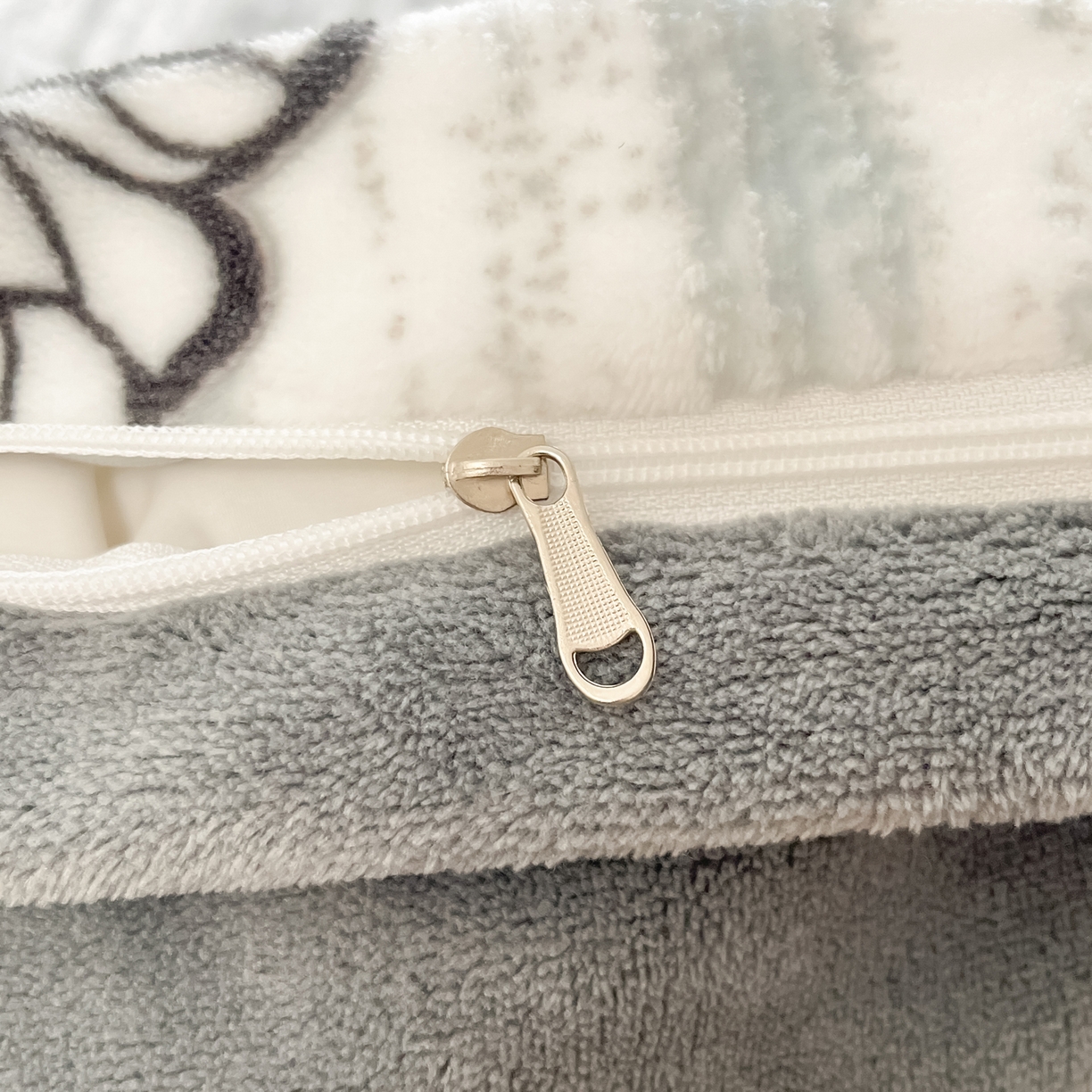 91家纺网 家纺一手货源 找家纺 （总）雅居纺家纺 2025新款雕花牛奶绒四件套-蝴蝶系列