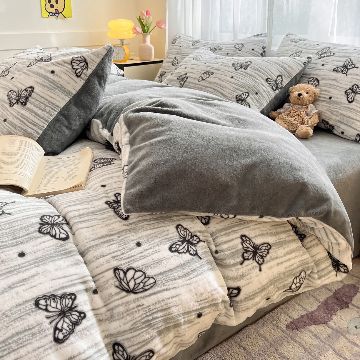 91家纺网 家纺一手货源 找家纺 （总）雅居纺家纺 2025新款雕花牛奶绒四件套-蝴蝶系列