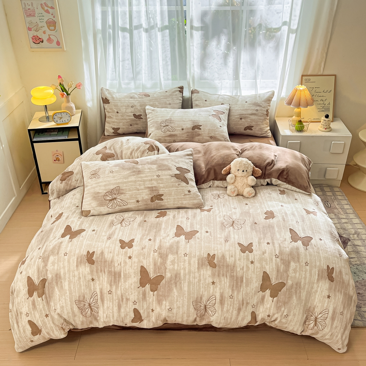 91家纺网 家纺一手货源 找家纺 雅居纺家纺 2025新款雕花牛奶绒四件套-蝴蝶系列 星蝶-咖