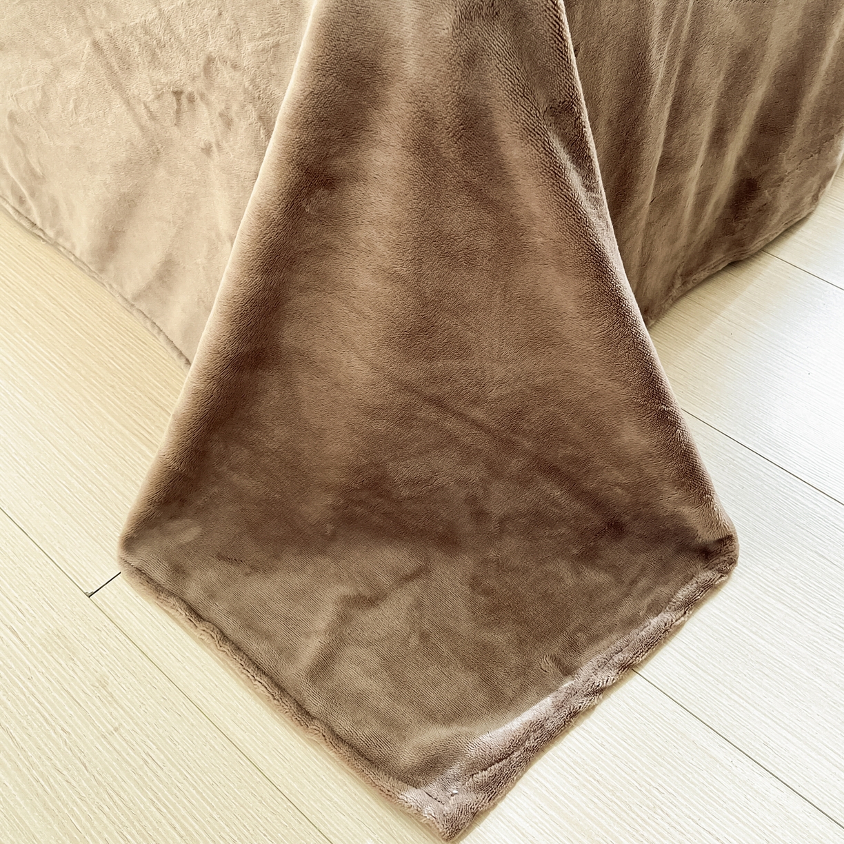 91家纺网 家纺一手货源 找家纺 雅居纺家纺 2025新款雕花牛奶绒四件套-蝴蝶系列 星蝶-咖