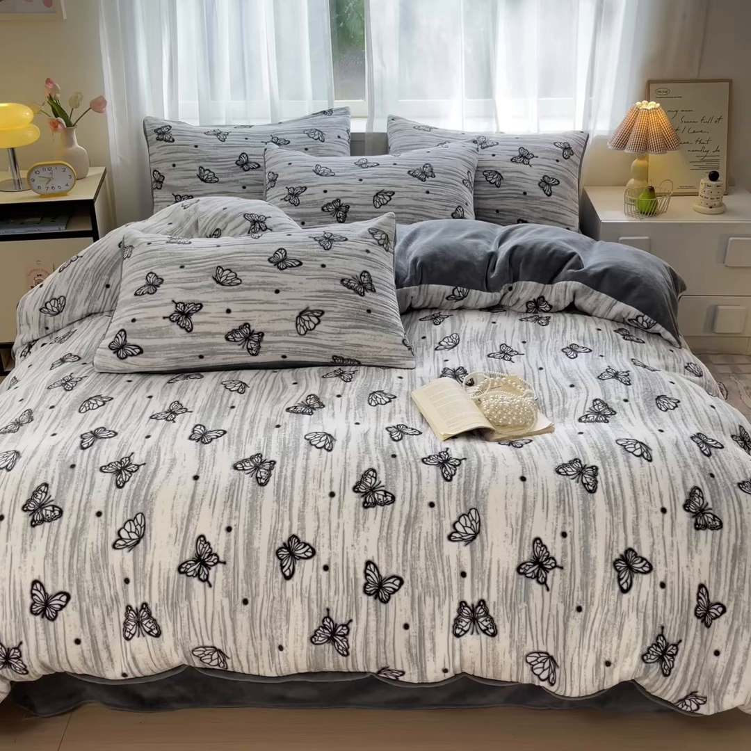 91家纺网 家纺一手货源 找家纺 （总）雅居纺家纺 2025新款雕花牛奶绒四件套-蝴蝶系列