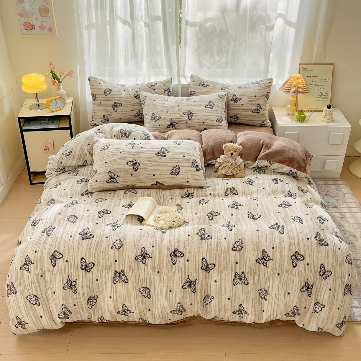 91家纺网 家纺一手货源 找家纺 雅居纺家纺 2025新款雕花牛奶绒四件套-蝴蝶系列 蝶恋-咖