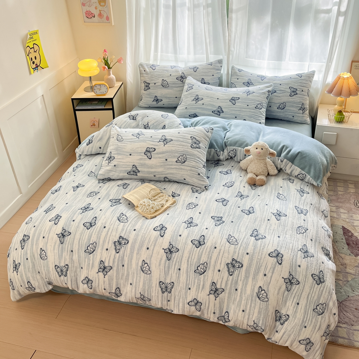 91家纺网 家纺一手货源 找家纺 雅居纺家纺 2025新款雕花牛奶绒四件套-蝴蝶系列 蝶恋-蓝