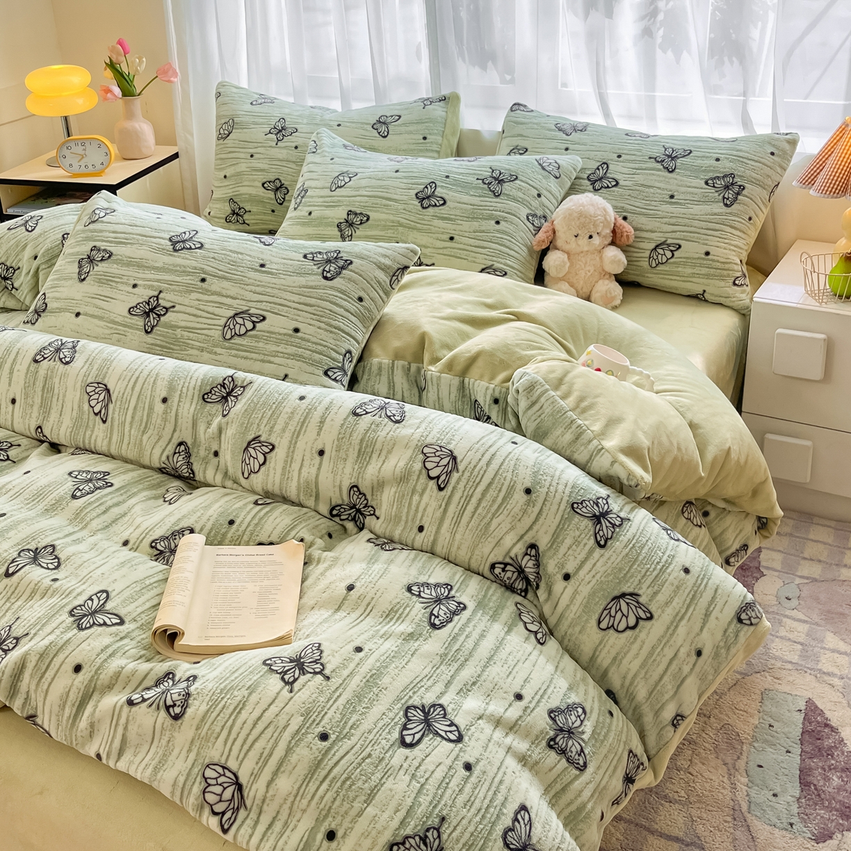 91家纺网 家纺一手货源 找家纺 雅居纺家纺 2025新款雕花牛奶绒四件套-蝴蝶系列 蝶恋-绿