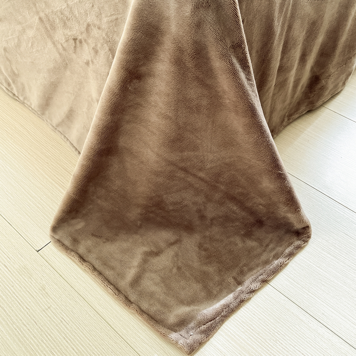 91家纺网 家纺一手货源 找家纺 雅居纺家纺 2025新款雕花牛奶绒四件套-蝴蝶系列 蝶恋-咖