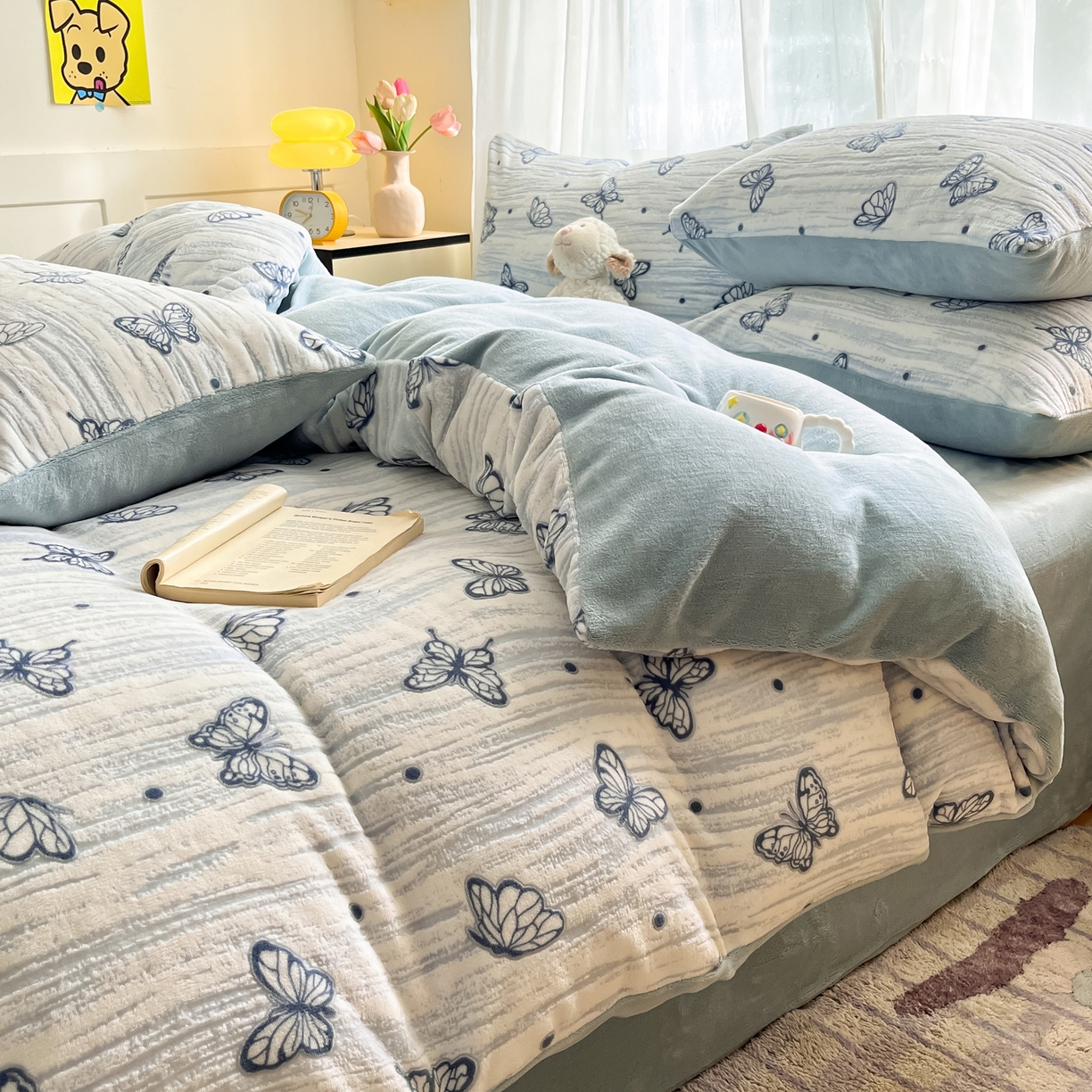 91家纺网 家纺一手货源 找家纺 雅居纺家纺 2025新款雕花牛奶绒四件套-蝴蝶系列 蝶恋-蓝