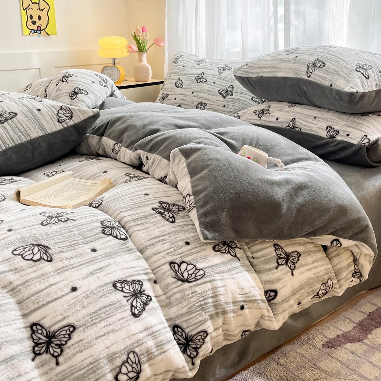 91家纺网 家纺一手货源 找家纺 雅居纺家纺 2025新款雕花牛奶绒四件套-蝴蝶系列 蝶恋-灰