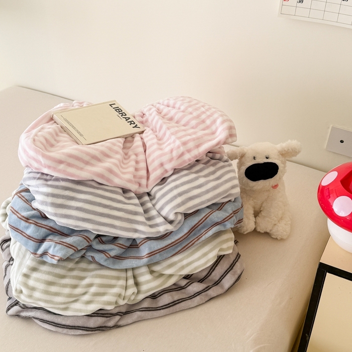 91家纺网 家纺一手货源 找家纺 （总）三朵家纺 2025新款牛奶绒印花单床笠 床笠单件