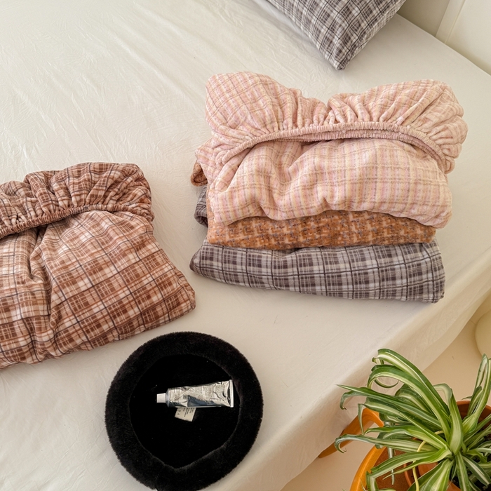 91家纺网 家纺一手货源 找家纺 （总）三朵家纺 2025新款牛奶绒印花单床笠 床笠单件