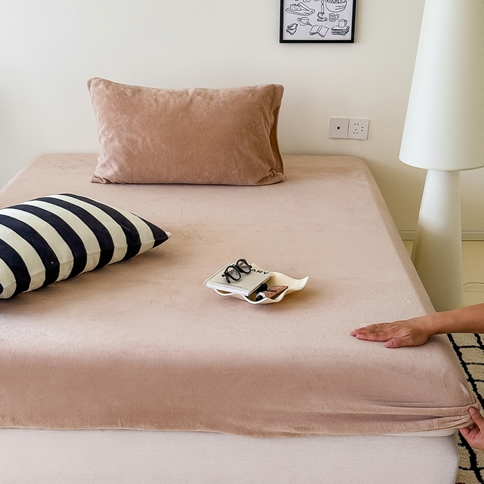 91家纺网 家纺一手货源 找家纺 （总）三朵家纺 2025新款牛奶绒印花单床笠 床笠单件