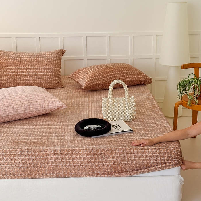 91家纺网 家纺一手货源 找家纺 （总）三朵家纺 2025新款牛奶绒印花单床笠 床笠单件