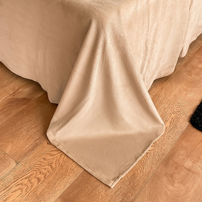 91家纺网 家纺一手货源 找家纺 雅居纺家纺 2025新款雕花绒四件套-简约系列 华夫格绒-奶咖