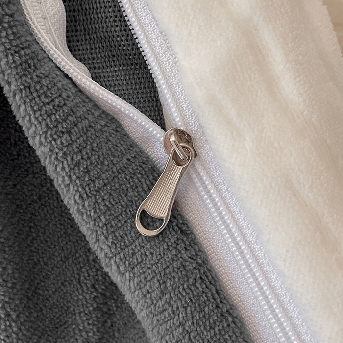 91家纺网 家纺一手货源 找家纺 雅居纺家纺 2025新款雕花绒四件套-简约系列 威廉-白