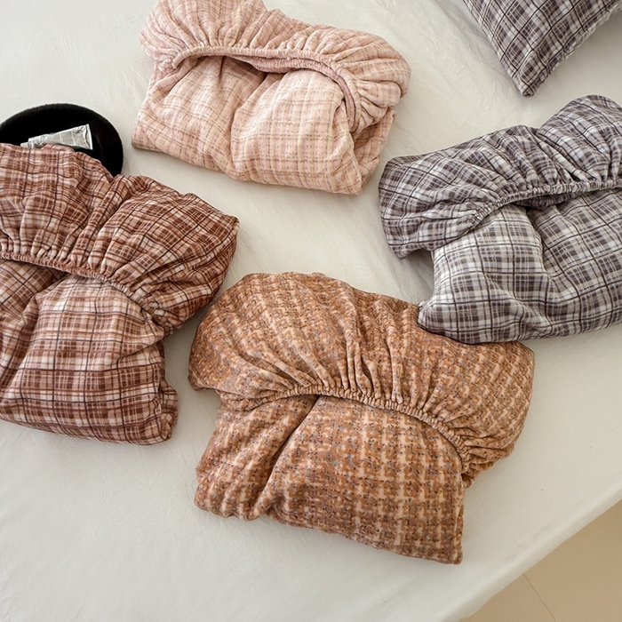 91家纺网 家纺一手货源 找家纺 三朵家纺 2025新款牛奶绒印花单床笠 床笠单件 组合图仅供展示不可下单