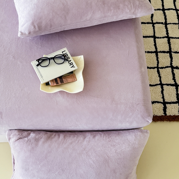 91家纺网 家纺一手货源 找家纺 三朵家纺 2025新款牛奶绒印花单床笠 床笠单件 淡紫