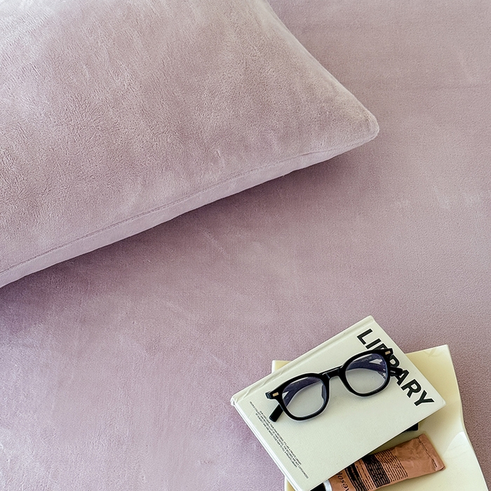 91家纺网 家纺一手货源 找家纺 三朵家纺 2025新款牛奶绒印花单床笠 床笠单件 淡紫