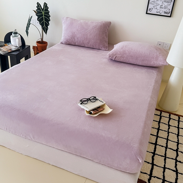 91家纺网 家纺一手货源 找家纺 三朵家纺 2025新款牛奶绒印花单床笠 床笠单件 淡紫