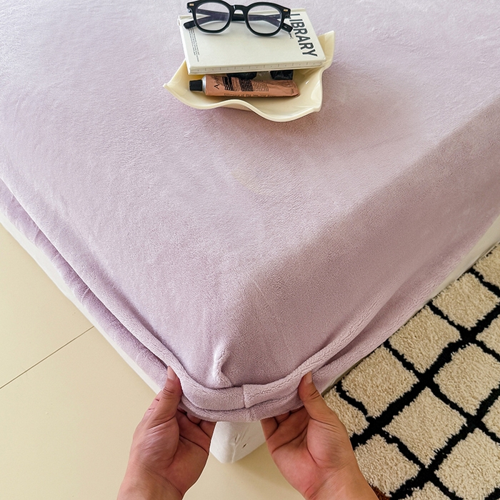 91家纺网 家纺一手货源 找家纺 三朵家纺 2025新款牛奶绒印花单床笠 床笠单件 淡紫