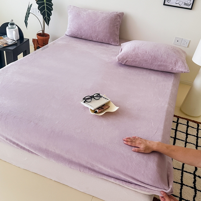 91家纺网 家纺一手货源 找家纺 三朵家纺 2025新款牛奶绒印花单床笠 床笠单件 淡紫