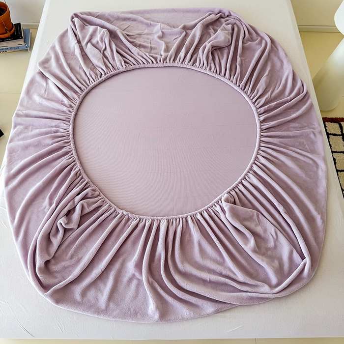 91家纺网 家纺一手货源 找家纺 三朵家纺 2025新款牛奶绒印花单床笠 床笠单件 淡紫