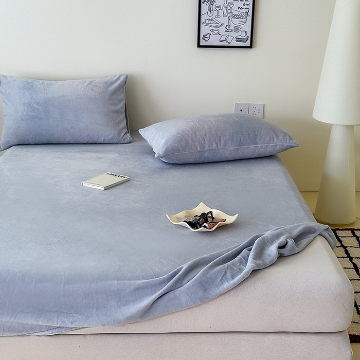 91家纺网 家纺一手货源 找家纺 三朵家纺 2025新款牛奶绒印花单床笠 床笠单件 粉兰