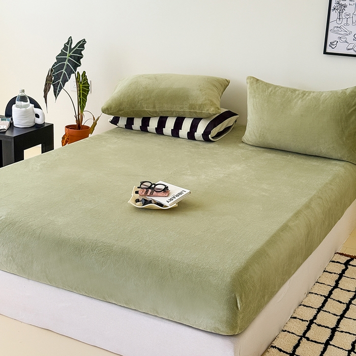 91家纺网 家纺一手货源 找家纺 三朵家纺 2025新款牛奶绒印花单床笠 床笠单件 橄榄绿