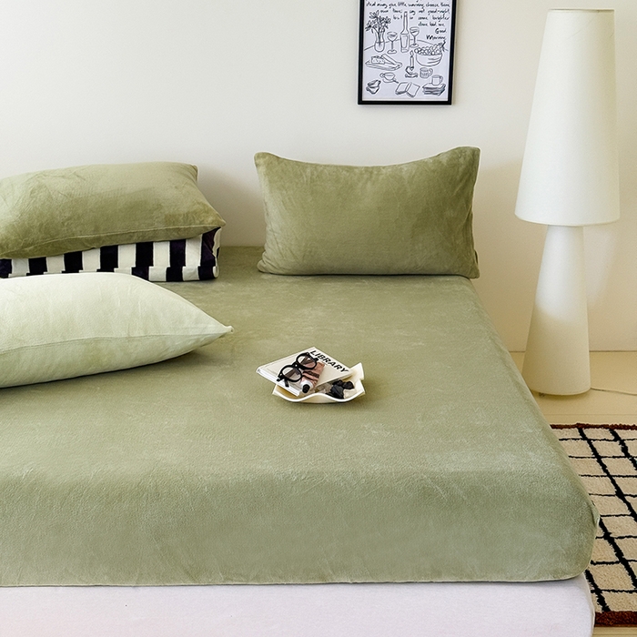 91家纺网 家纺一手货源 找家纺 三朵家纺 2025新款牛奶绒印花单床笠 床笠单件 橄榄绿