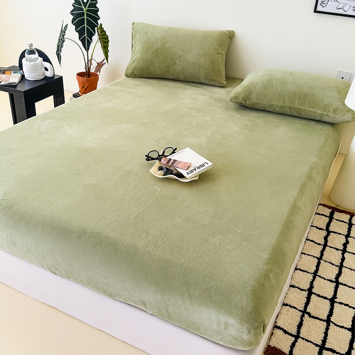 91家纺网 家纺一手货源 找家纺 三朵家纺 2025新款牛奶绒印花单床笠 床笠单件 橄榄绿