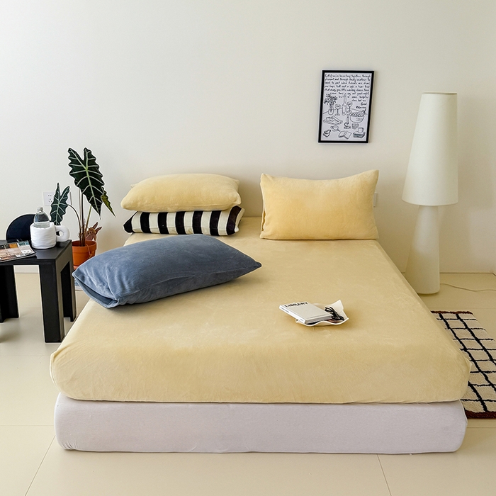 91家纺网 家纺一手货源 找家纺 三朵家纺 2025新款牛奶绒印花单床笠 床笠单件 奶黄