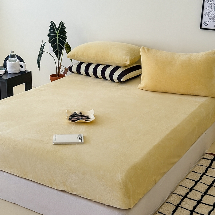 91家纺网 家纺一手货源 找家纺 三朵家纺 2025新款牛奶绒印花单床笠 床笠单件 奶黄