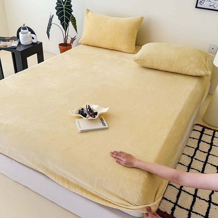 91家纺网 家纺一手货源 找家纺 三朵家纺 2025新款牛奶绒印花单床笠 床笠单件 奶黄